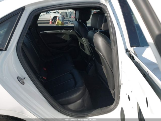 2019 AUDI A3 WAUAUGFF7KA097687 Photo 7