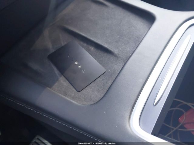 2021 TESLA MODEL Y 5YJYGDEF0MF141015 Photo 10