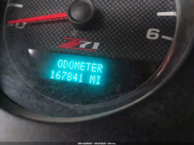 2011 CHEVROLET TAHOE 1GNSKBE04BR399914 Photo 6