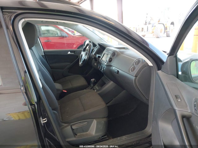 Volkswagen Tiguan 2015 WVGAV7AX4FW548787 Image 5