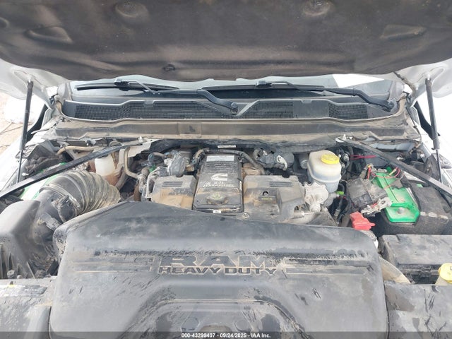 3C6UR5DLXNG321286 RAM 2500 Big Horn 4x4 6&#039;4 Box