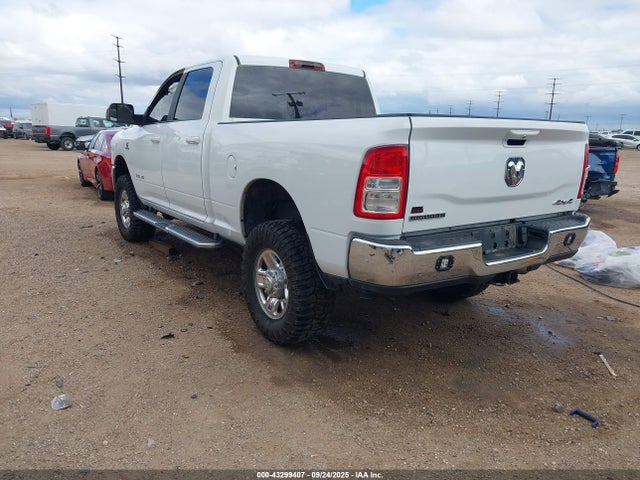 3C6UR5DLXNG321286 RAM 2500 Big Horn 4x4 6&#039;4 Box