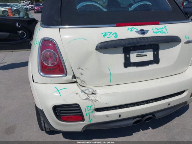 2011 MINI JOHN COOPER WORKS WMWZP9C5XBTZ80611 Photo 5