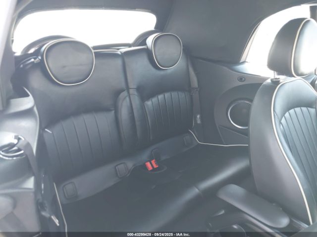 2011 MINI JOHN COOPER WORKS WMWZP9C5XBTZ80611 Photo 7