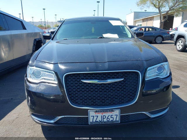 Chrysler 300 2015 2C3CCAAG6FH802051 Image 13