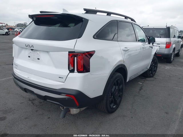 5XYRKDJF6RG301679 KIA Sorento X-line Sx