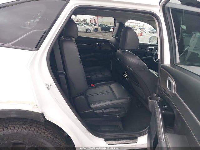 5XYRKDJF6RG301679 KIA Sorento X-line Sx