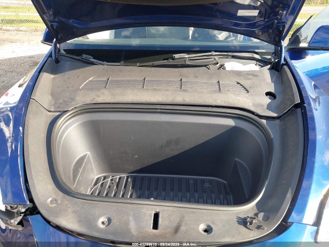 2023 TESLA MODEL Y 7SAYGDEE7PA137281 Photo 9