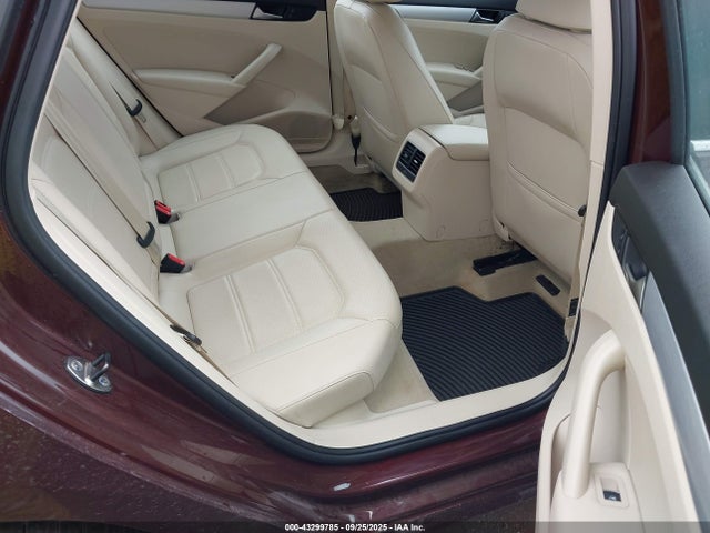 43299785 :رقم المزاد ، 1VWBP7A30DC082089 vin ، 2013 Volkswagen Passat 2.5l Se مزاد بيع