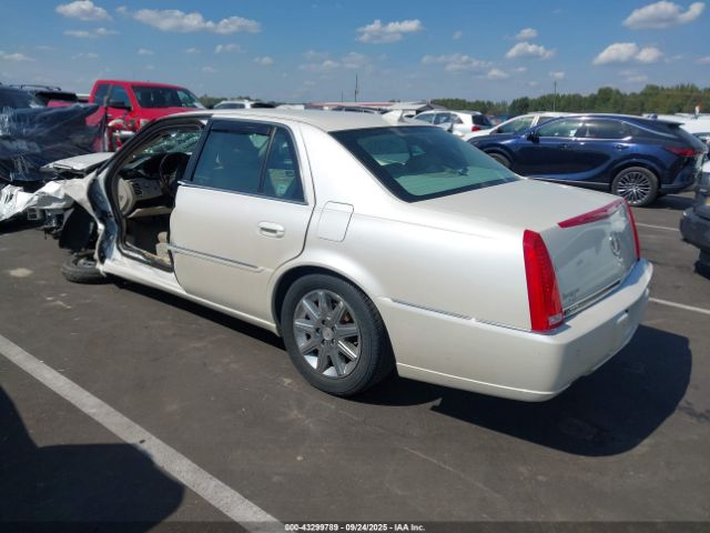 2011 CADILLAC DTS 1G6KH5E61BU140147 Photo 2