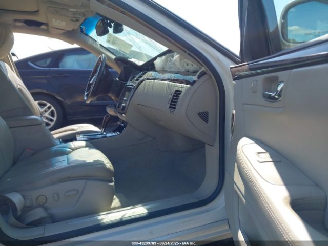 2011 CADILLAC DTS 1G6KH5E61BU140147 Photo 4