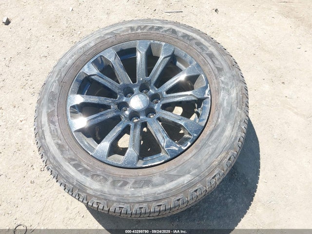 GMC lfx - sidi, vvt, e85 max, aluminum 2016 1GTH5CE32G1343261 Image 11
