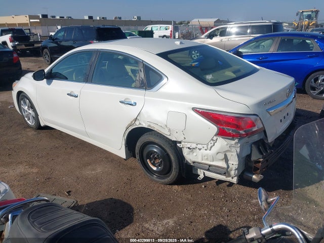 1N4AL3AP5FN381192 Nissan 2015