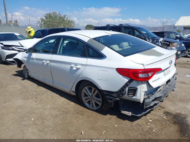 5NPE24AF0HH472594 Hyundai 2017