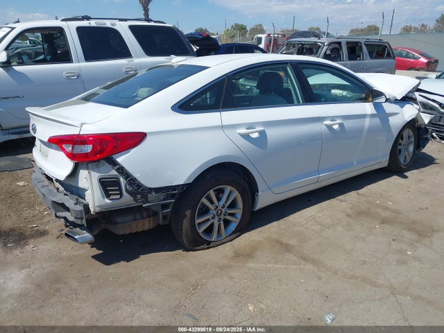 5NPE24AF0HH472594 Hyundai 2017
