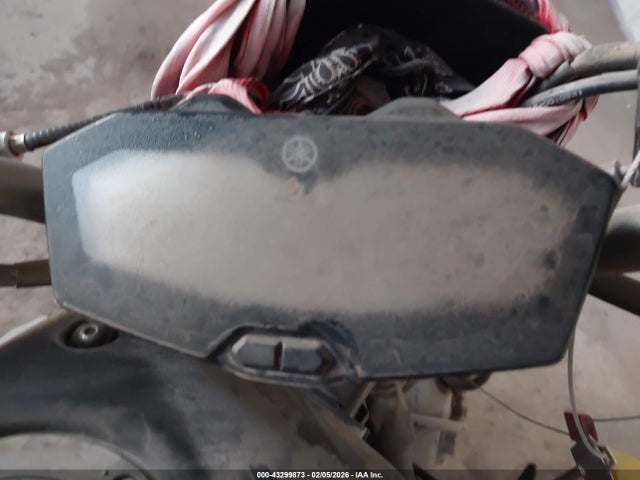 Yamaha FZ07 2016 JYARM06E1GA007618 Image 7
