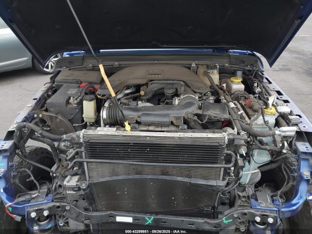1C4HJXDG2JW183254 Jeep Wrangler