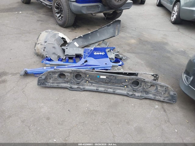 1C4HJXDG2JW183254 Jeep Wrangler