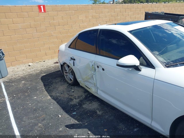 2017 AUDI A4 WAUANAF40HN011842 Photo 5