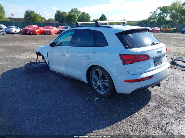 2020 AUDI Q5 WA1BNAFY0L2096986 Photo 2