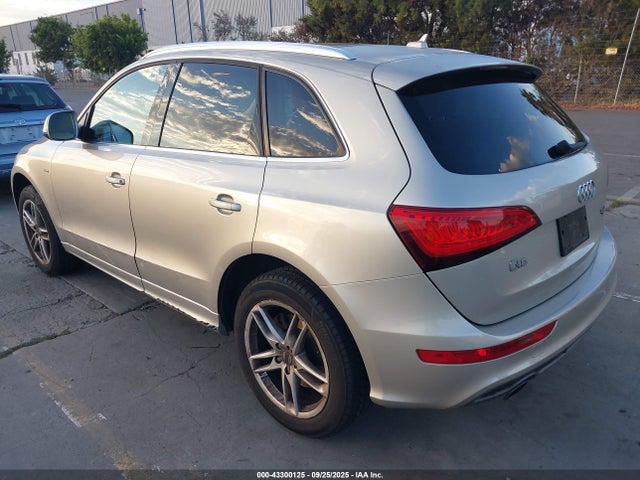 2014 AUDI Q5 WA1DGAFP4EA024367 Photo 2