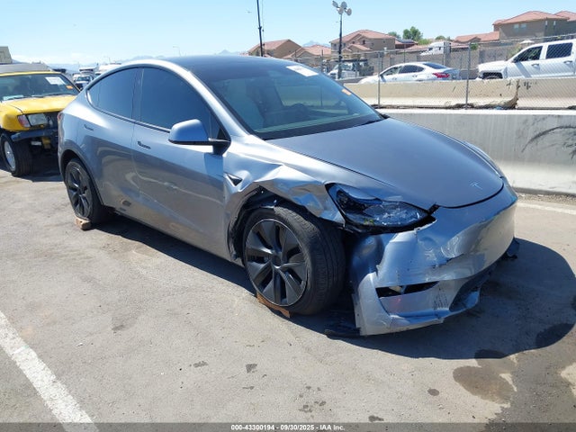 2025 TESLA MODEL Y 7SAYGDEE5SF297221 Photo 0