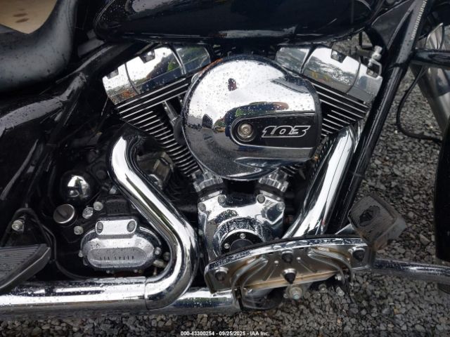 2016 HARLEY-DAVIDSON FLHR 1HD1FBM12GB675007 Photo 7