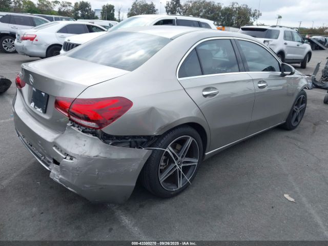 2020 MERCEDES-BENZ A 220 W1K3G4EB2LW043854 Photo 3