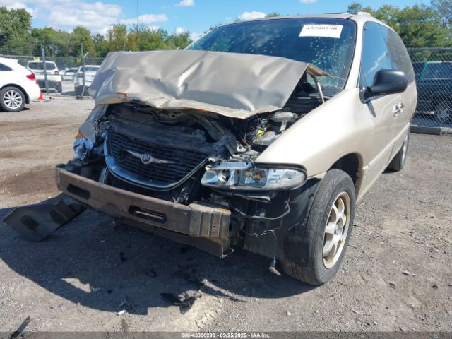 2000 CHRYSLER TOWN & COUNTRY 1C4GP64L4YB577390 Photo 5