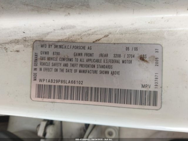 2005 PORSCHE CAYENNE WP1AB29P85LA66102 Photo 8