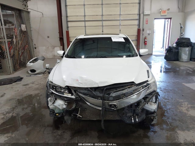 2018 Acura Ilx Premium Package/technology Plus Package მანქანა იყიდება აუქციონზე, vin: 19UDE2F7XJA000832, აუქციონის ნომერი: 43300634