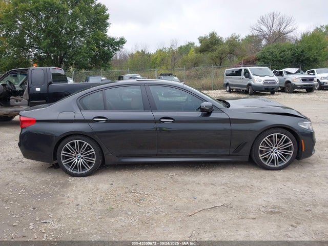 WBAJE7C33HG887825 BMW 540I