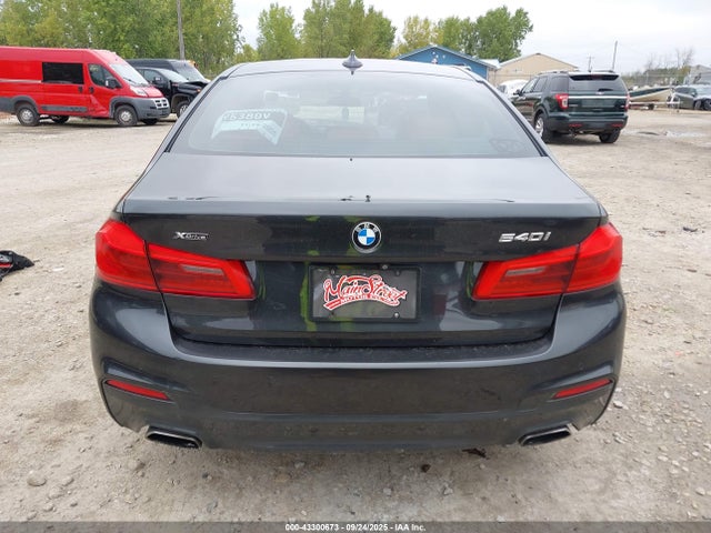 WBAJE7C33HG887825 BMW 540I