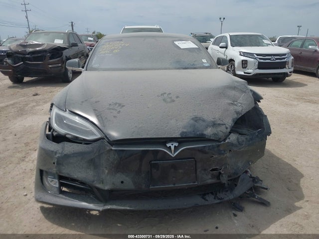 Tesla Model S 60/75 2017 5YJSA1E11HF225893 Image 12