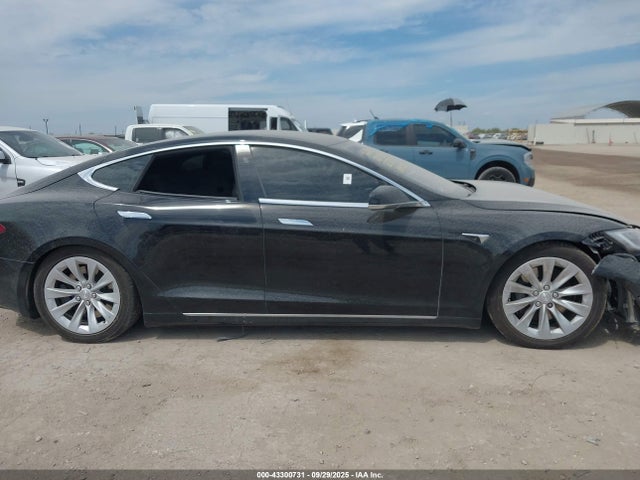 Tesla Model S 60/75 2017 5YJSA1E11HF225893 Image 13