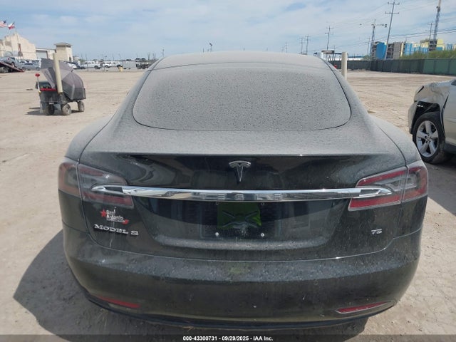 Tesla Model S 60/75 2017 5YJSA1E11HF225893 Image 16