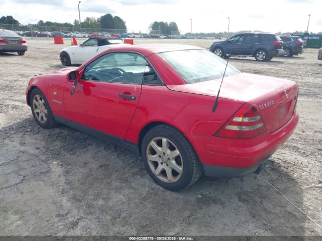 1999 MERCEDES-BENZ SLK 230 WDBKK47F8XF118310 Photo 2