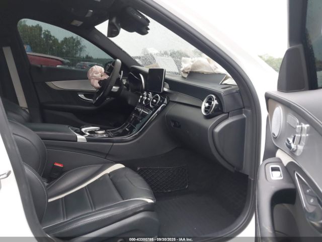 2017 MERCEDES-BENZ AMG C 63 55SWF8HB8HU179607 Photo 4