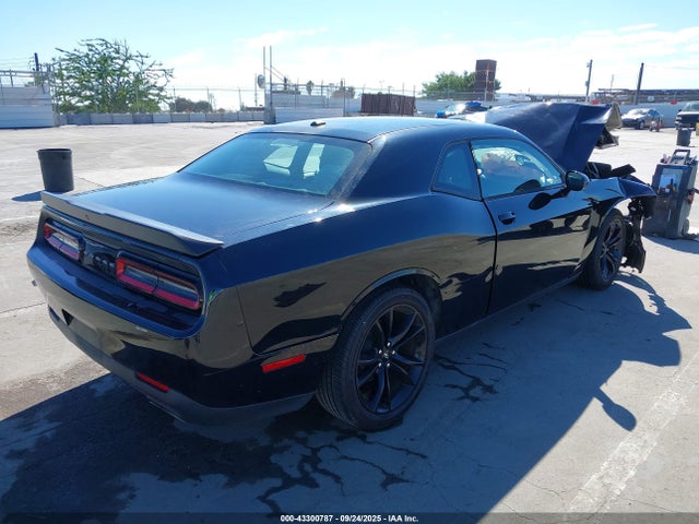 Dodge 2018 2018 2C3CDZAG3JH262985 Image 4