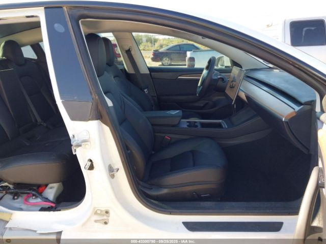 2023 TESLA MODEL 3 5YJ3E1EA6PF598242 Photo 4