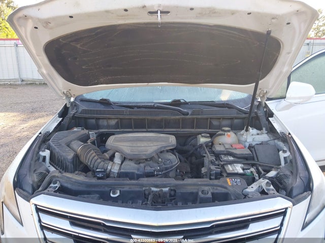 2017 CADILLAC XT5 1GYKNCRS4HZ109613 Photo 9