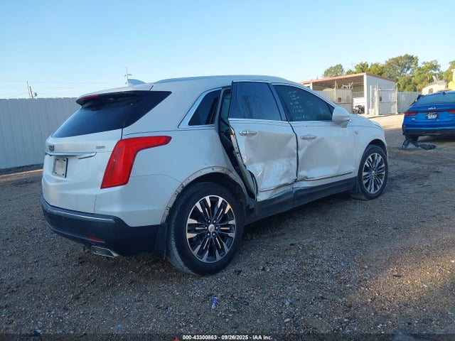 2017 CADILLAC XT5 1GYKNCRS4HZ109613 Photo 3