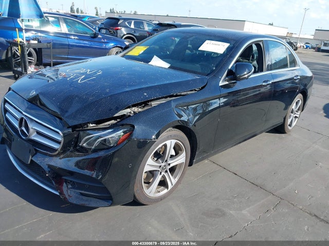 Mercedes-Benz m274 2019 WDDZF4JB5KA544106 Image 2