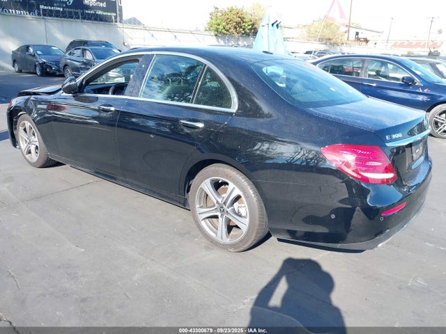 Mercedes-Benz m274 2019 WDDZF4JB5KA544106 Image 3