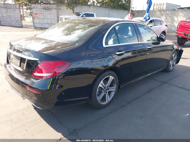 Mercedes-Benz m274 2019 WDDZF4JB5KA544106 Image 4