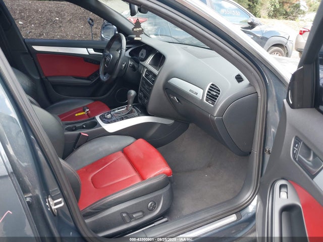 2010 AUDI S4 WAUKGAFLXAA038341 Photo 4