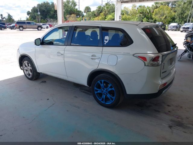 2015 MITSUBISHI OUTLANDER JA4AD3A32FZ009140 Photo 2