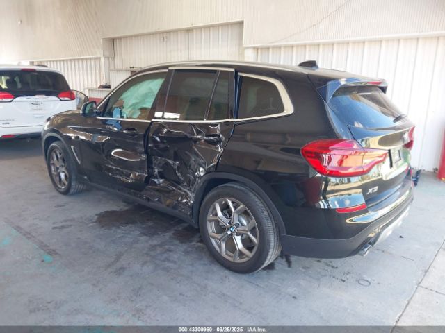 2020 BMW X3 5UXTY3C08L9B17149 Photo 2
