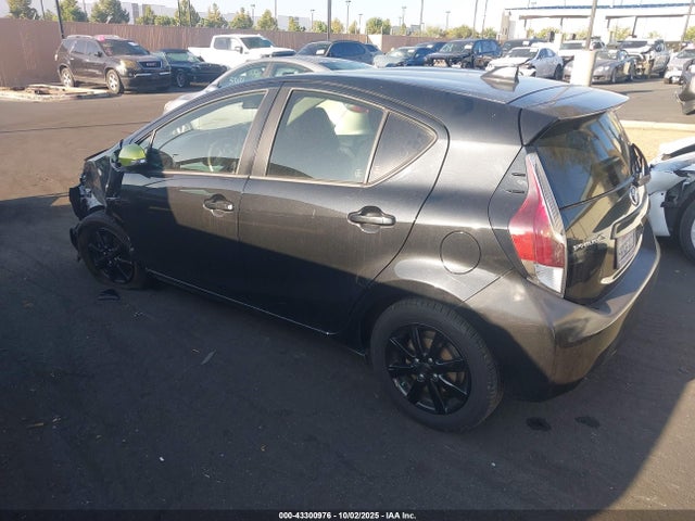 JTDKDTB3XG1117952 Toyota 1nz-fxe+1lm