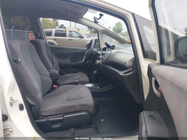 2013 Honda Fit მანქანა იყიდება აუქციონზე, vin: JHMGE8H38DC056915, აუქციონის ნომერი: 43300994